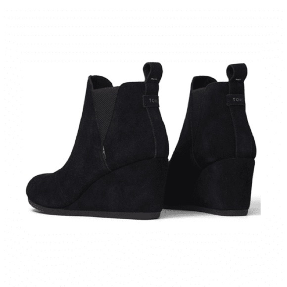 Toms Women’s Kelsey Black Suede Ankle Wedge Booties - Picture 5 of 13